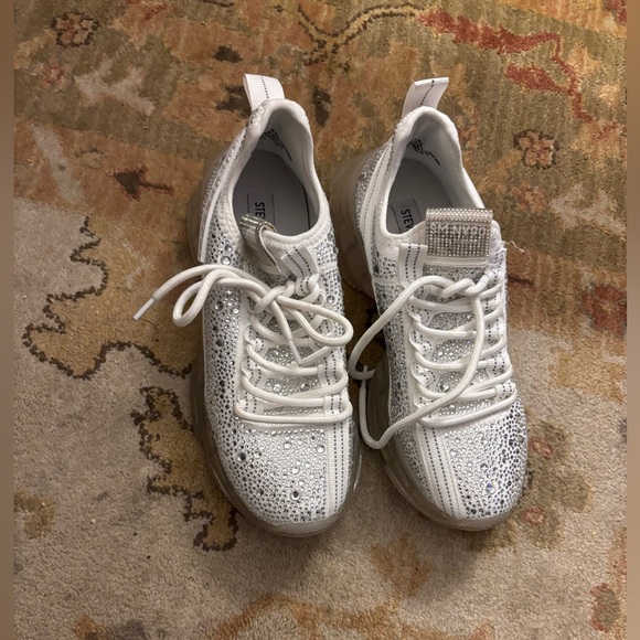 Steve Madden Maxima Chunky Sneakers - Picture 2 of 5